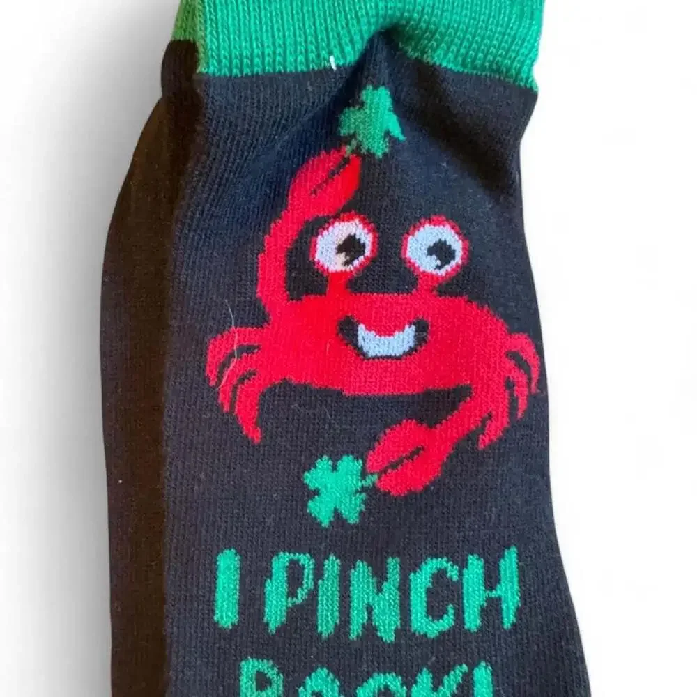 St. Patrick's Day I Pinch Back Crab Graphic Socks
